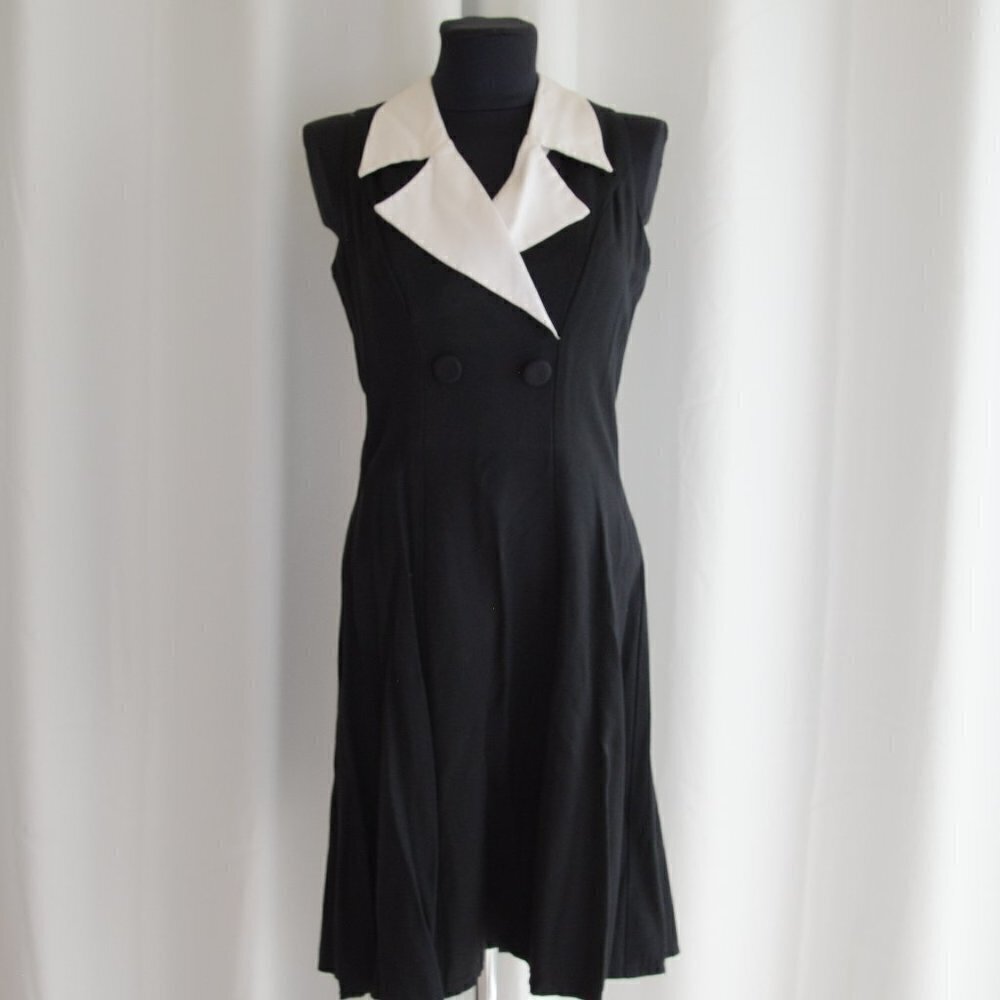Vintage Sleeveless Tuxedo-style dress with double-breasted bodice - Vintage 6